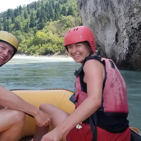 Guest house Keli Guest House& Rafting Adventures Permet