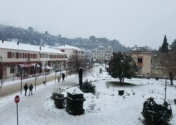 Keli Guest House& Rafting Adventures 3* Përmet