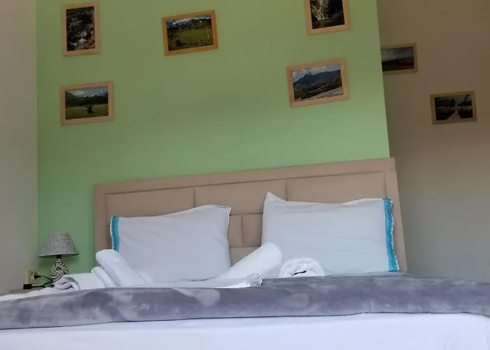 Keli Guest House& Rafting Adventures 招待所 Përmet